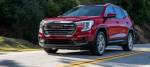 2022 GMC Terrain включает спутниковое радио SiriusXM в стандартной комплектации