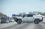 GMC Hummer EV 2022 года замечен в реальной пробке