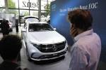 Mercedes на год откладывает продажи полностью электрического EQC в США