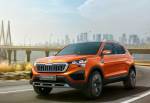 Skoda Vision IN с освещенной решеткой и оранжевыми сиденьями