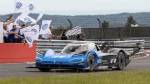 Volkswagen ID R разбивает запись Nürburgring EV, выпускает видео Lap