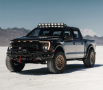 Черно-золотой Ford F-150 Raptor R выглядит заряженным и готовым к приключениям в стиле Baja
