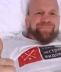 Джеффу Монсону поставили протез тазобедренного сустава в клинике Миасса