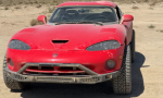 Единственный внедорожный Dodge Viper RT-10: пончики в пустыне, дрэг-рейсинг Ranger Raptor, самолет