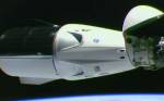 Экипаж МКС обследовал корабль Crew Dragon в противогазах