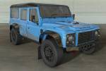 Классическая форма Defender для жизни через Bowler Motors
