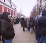 Московские музеи: что заставляет людей мерзнуть на улице
