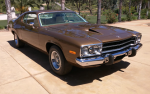 Подросток получил новый Road Runner 400 4-Spd 1973 года, проиграл уличную гонку, скрылся от полиции, и теперь он у него