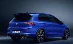 Посмотрите, как VW Golf R 2022 года использует новый режим дрифта