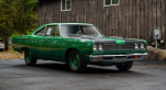 Редкий Hemi Road Runner 1969 года с возможностью специального заказа продается за рекордную цену