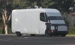 Шпионят: электрический фургон Rivian на улицах Калифорнии