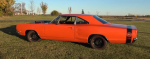 Супер-редкий Super Bee Six-Pack демонстрирует классическую мускулатуру Dodge, приятный сюрприз позади V8
