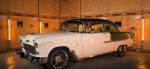 Вблизи с красивым Chevy Bel Air с двигателем LS3 от Chevrolet Performance: видео