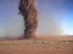 Водитель на трассе М1 заметил песчаный вихрь