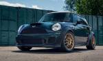Заднеприводный Mini Cooper с двигателем V8 дебютирует в Гудвуде